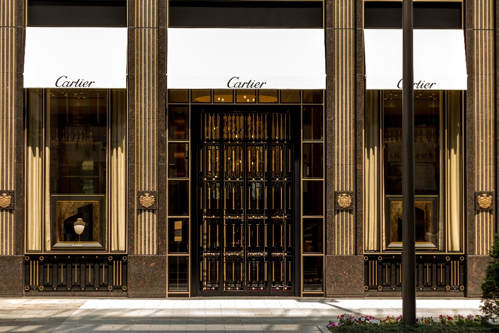 Cartier s in store mobile app empowers sales associates and